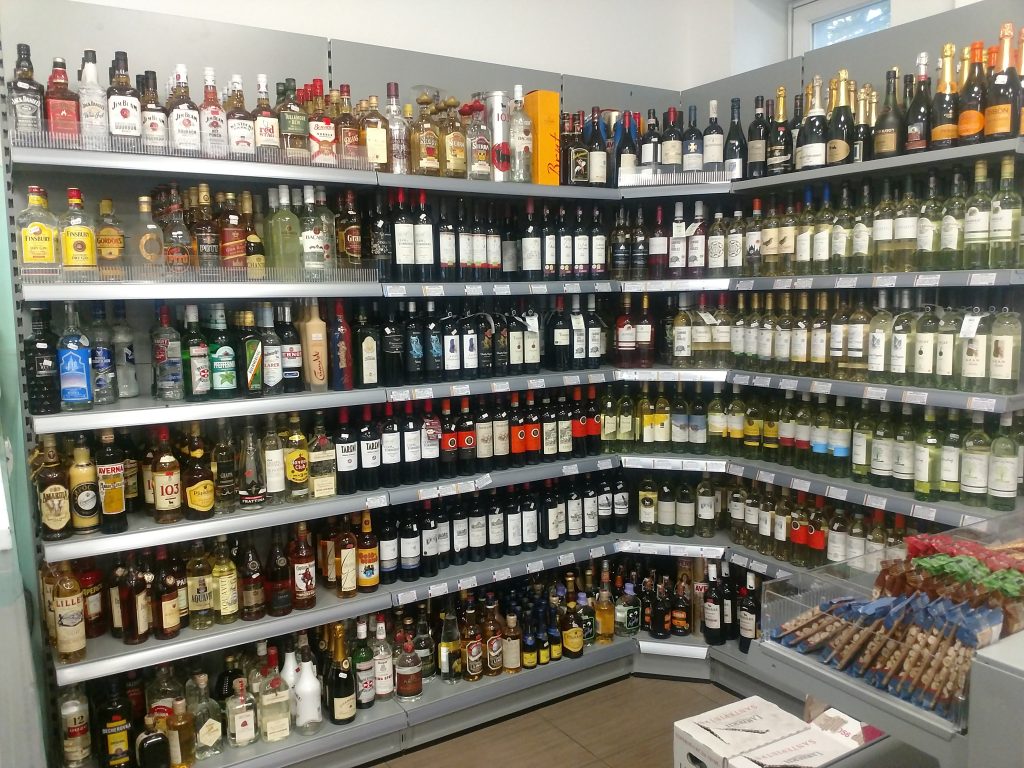 shopconcept-Berlin-getranke-spätkauf-regale